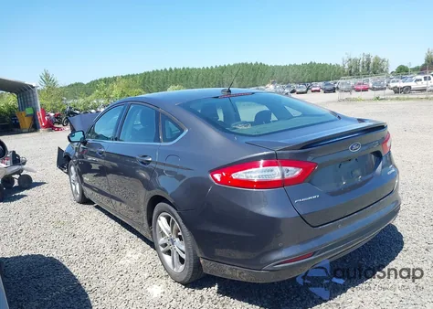 2016 Ford Fusion Hybrid Se z USA, uszkodzony, nr VIN 3FA6P0LU3GR386983